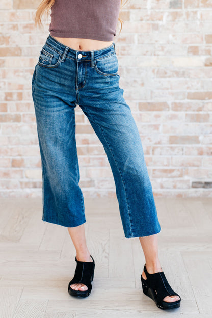 Hayes High Rise Wide Leg Crop Jeans - Southern Divas Boutique