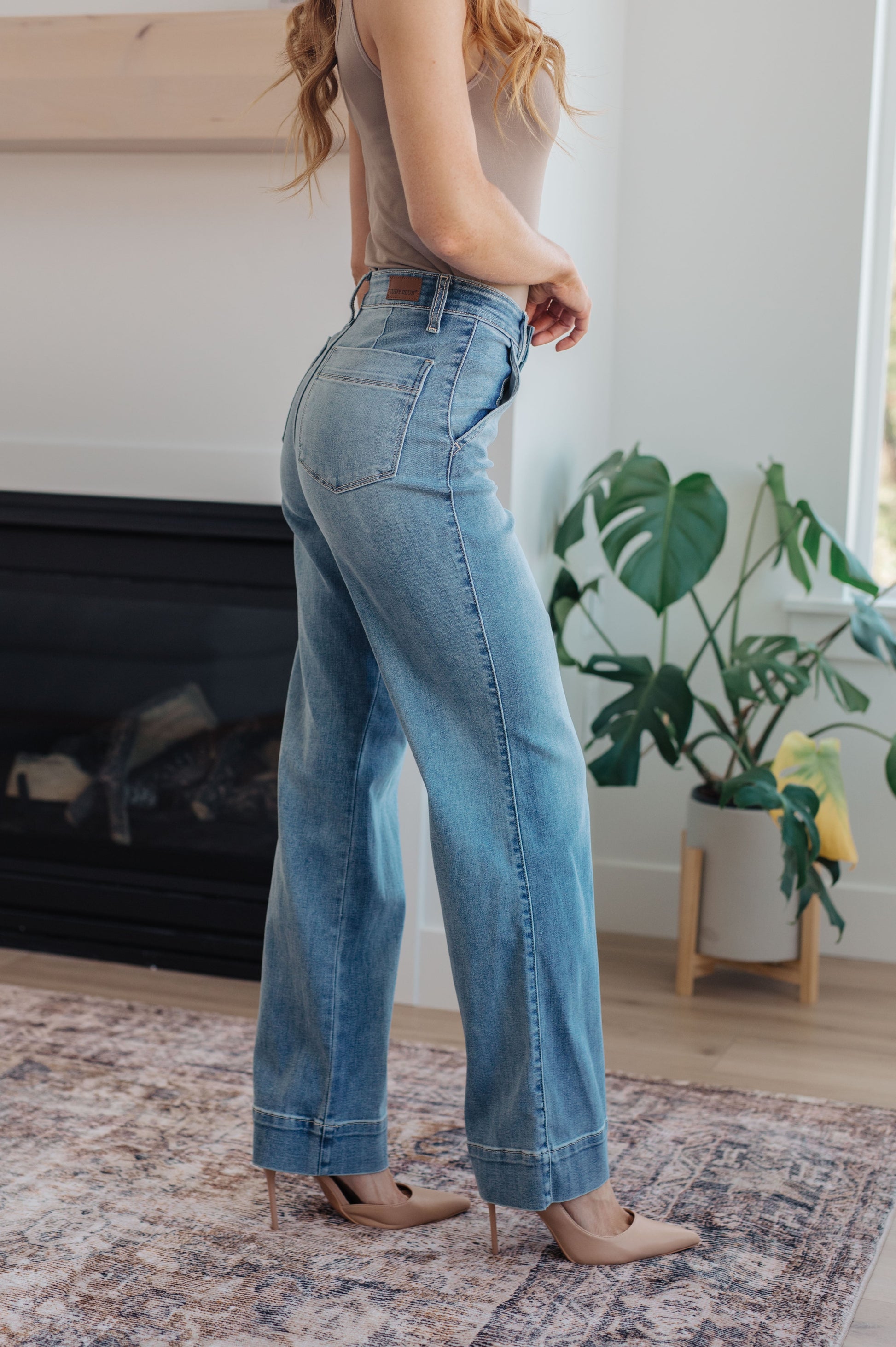 Mindy Mid Rise Wide Leg Jeans - Southern Divas Boutique