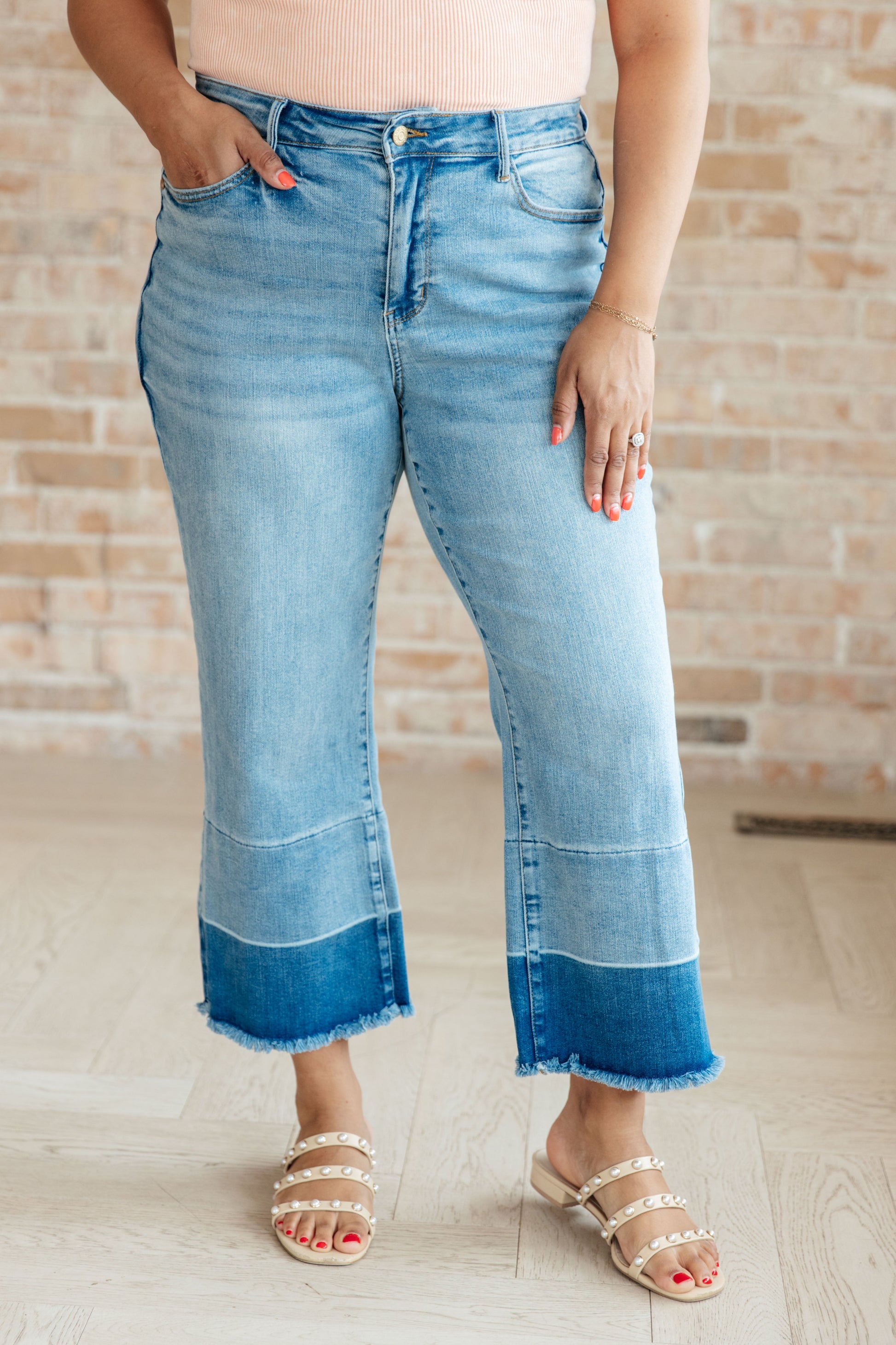 Olivia High Rise Wide Leg Crop Jeans in Medium Wash - Southern Divas Boutique